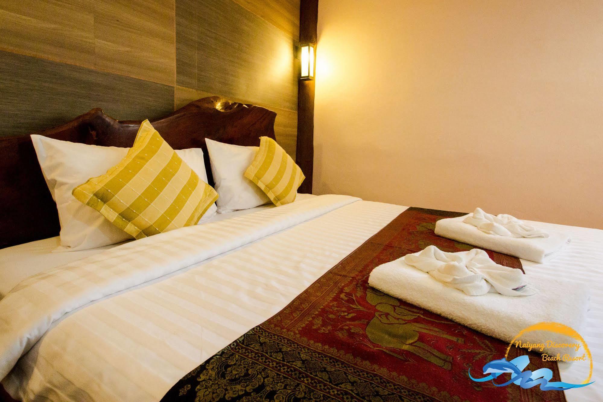 Naiyang Discovery Beach Resort SHA Nai Yang Beach Exterior foto